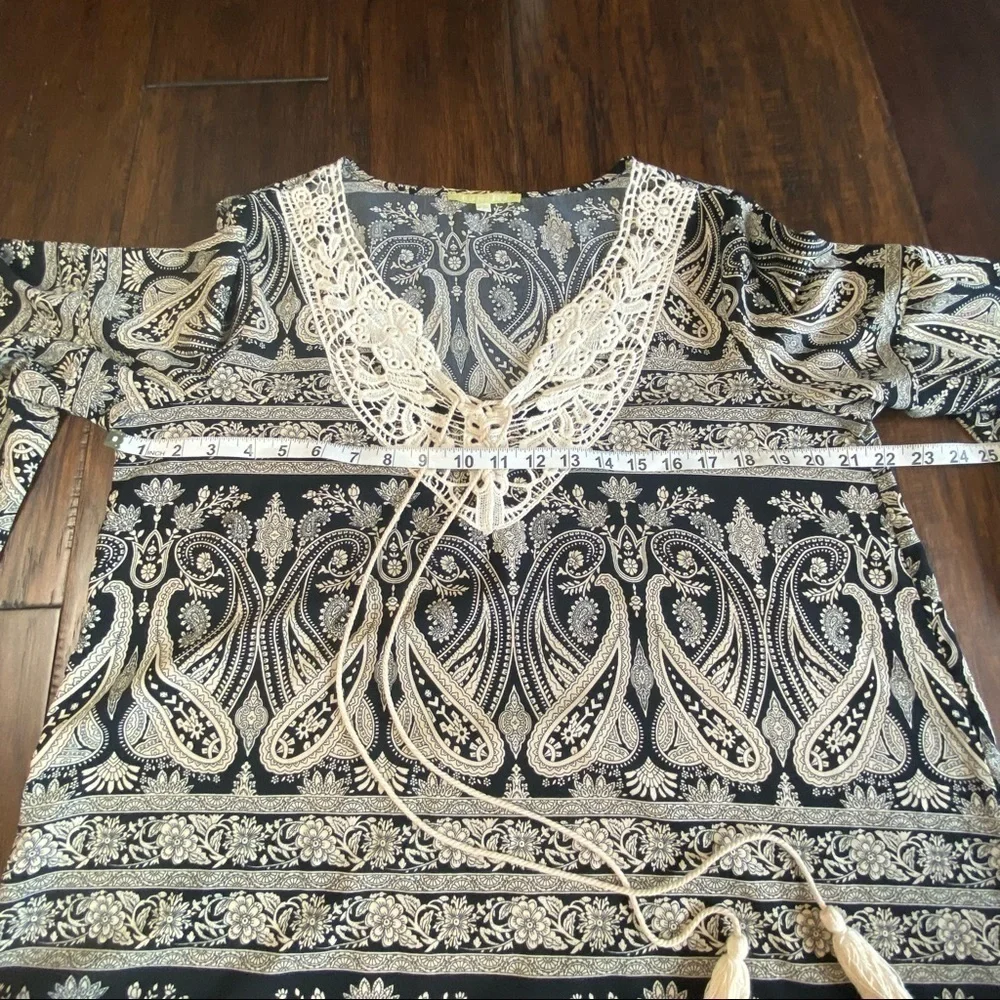 GIANNI BINI Bell Sleeve Tassel Tie Boho Dress - Picture 7 of 13